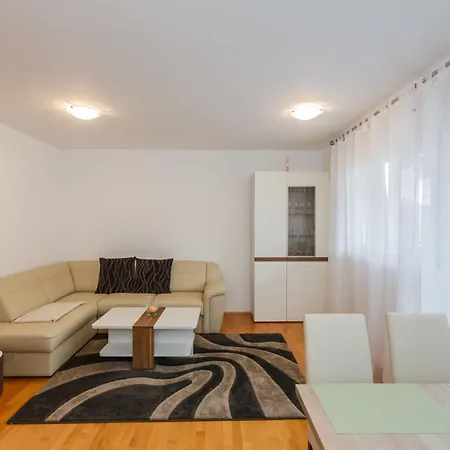 アパート Ruzica By Interhome Kaštela