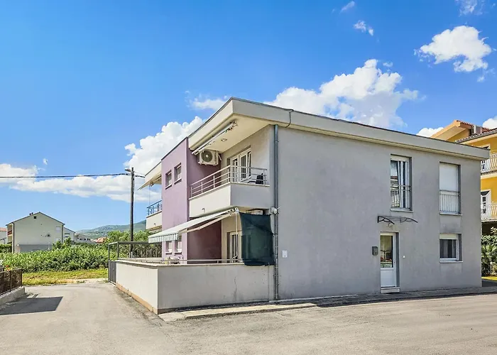 Ruzica By Interhome Kaštela